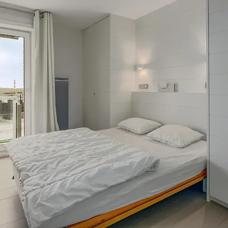 Den Oever V 0106 Met Parking * Nieuwpoort